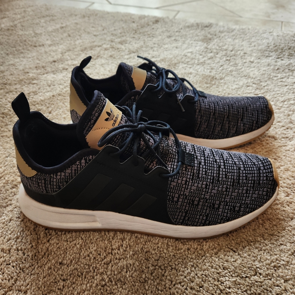 Men's Knit Adidas size 10.5